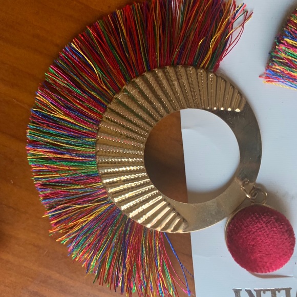 Pierced Hoop Earrings - Picture 7 of 8